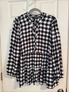 torrid Black & White Gingham Peplum Tie-Front Top